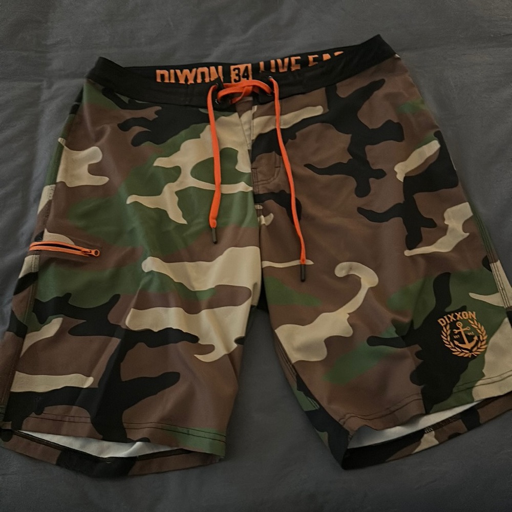 Dixxon board shorts size 34